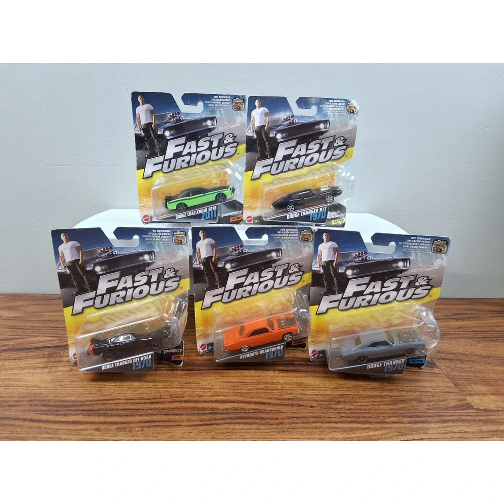 FAST & FURIOUS FILMAKERS Mattel Series Lot of 5 Roadrunner Chargers Challenger